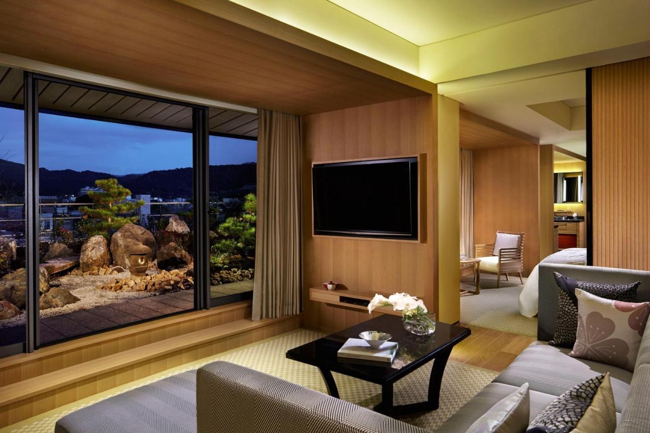 The Ritz-Carlton Kyoto Hotel Exterior photo